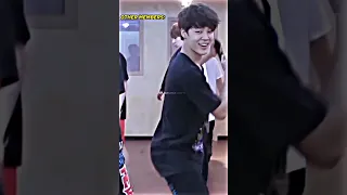 SUGA busy in his own world 🤣🤧😼 #bts #suga