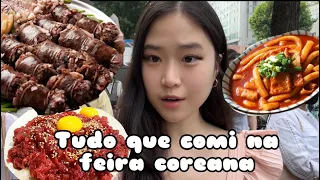 Tudo que comi na feira coreana! - tripa de sangue, toppoki, hotteok, polvo vivo