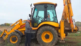 Traktor rosak - Dima datang dengan kapal terbang untuk membantu