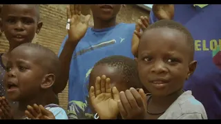 LES JUMEAUX MUSIC - ABAPAPA (Official Video )