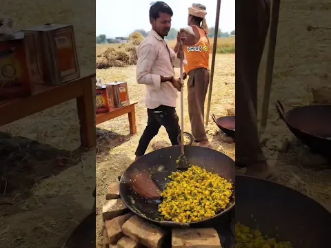 हलवाई 🤣#shorts #youtubeshorts #minivlog #food #vlog #coking #vlogs #vlogvideo #asandipblogge