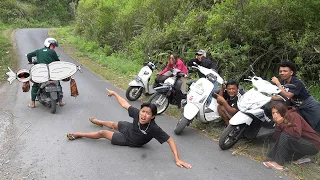 NONGRONG DI JALANAN MALAH ADA TUKANG OJEK BAWA POCONG
