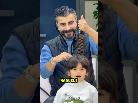 O Cabelereiro cortou todo cabelo dela! 😱
