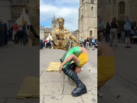 LEVITATING GoldMan STATUE BendBot 100 MILLION Views! Is It A Robot!? ​@silvermanstatueofficial