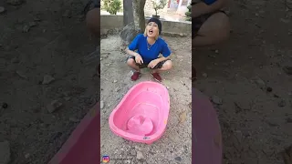 kumpulan vidio kocak dn gokil tiktok@nyaikembang1nyaikembang1 /kolam buatan papa😅🤣