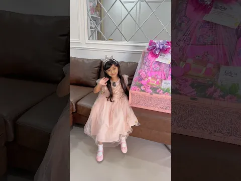 SAMANTHA SERBA PINK KE ACARA ULANG TAHUN KAK DINAR BAWA KADO PINK GEDE 😱  #shorts #short #viral
