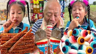 Món ăn vặt Trung Quốc gây sốt TikTok - Hương vị bị mẹ cấm đoán hồi nhỏ