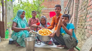 मम्मी ने पानी पूरी बनाई, प?ानी पुरी कैसे बनाये, गोल गप्पे कैसे बनाये,  मा ने गोल गप्पे बनाया, बढ़िय