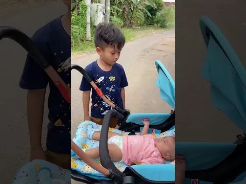Vidio kocak dan gokil @nyaikembang1nyaikembang1 /kasihan adik😭