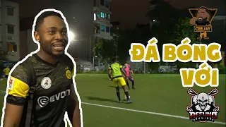 Vlog Bóng Đá #1 | Trận bóng khô máu cùng Ronal Độ và anh em Refund! Pha xỏ háng xin 30k như Messi!