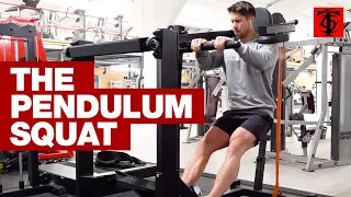 Pendulum Squat alla macchina
