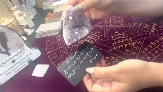 شخص بينجن من التفكير فيك!حالته صعبه!يعيد شريط الذكريات!يشعر انك تغيرت!مصدوم انك لا تلاحقه!يريدك