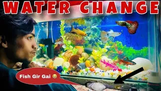 Aquarium ki jagha badal dii or pani bhi badal diya