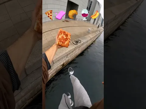 Parkour with EMOJIS 🍕🧼🥐🍷🌭