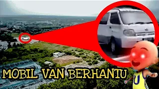 DRONE MANANGKAP SOSOK MOBIL VAN BERHANTU BALIK KAMPUNG UPIN IPIN😱 #TERSERAM