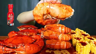 Udang jumbo, kepiting jumbo, jagung manis disiram saos samyang nuclear