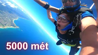 MÌNH ĐÃ RƠI TỰ DO ĐỘ CAO 5000 MÉT
