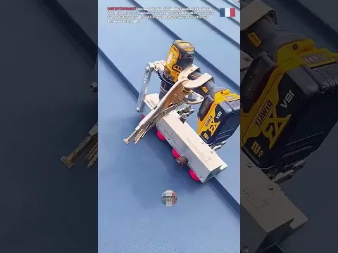 Fermeture de joint debout sur toit en métal avec une machine portable sur visseuse à batterie