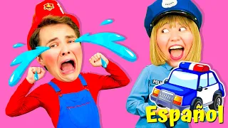 Lo quiero Carros de Policía Bomberos y Ambulancia | Canciones Infantiles con Coco Froco Español