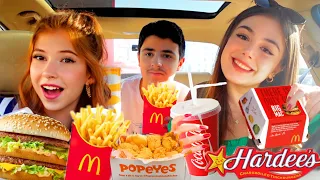 السيارة اللي قدامنا تحدد أكلنا مع Rozzah وخالد 🍔🍟
