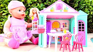 Desempaquetamos una casa de muñecas | Juego con accesorios