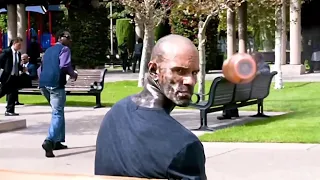 ELE É O HOMEM ABSORVENTE