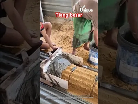 Constructing large concrete pillars using a mold