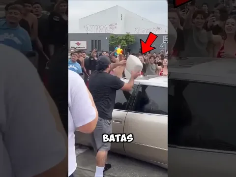 Masuk Gang Salah, Mobil Mewah Disiram Lewat Sunroof!#shortvideo #viralshorts