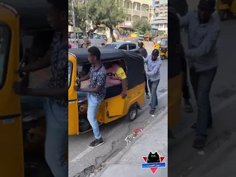 التوكتوك المقهور مضحك جداً - مواقف مضحكة جداً - مقاطع مضحكة جداً - فيديوهات مضحكة - دموع الكوميديا