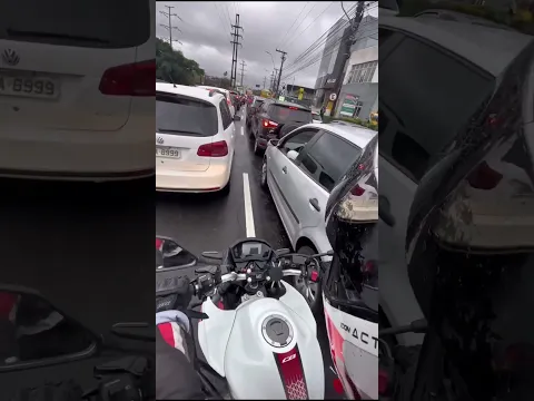 Não vale a pena discutir no trânsito #shorts #moto
