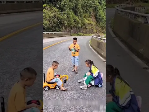 बच्चों की गाड़ी नाली में डाल दी  😂 #shorts#funny#kids#shortsfeed#short