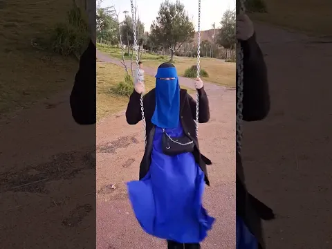 My beautiful wife❤️playing in the parque in Morocco زوجتي الجميلة تلعب في الحديقة #shorts