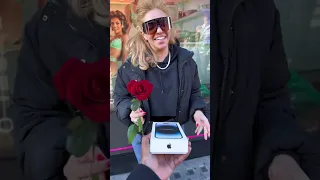 Rose and iPhone for whoever accepted the rose 🌹