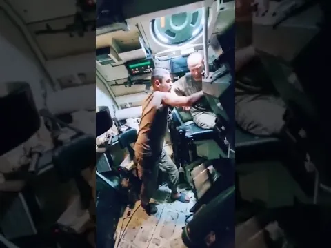 Німецька гаубиця PhZ 2000 у дії🔥