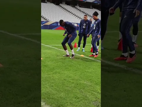 Mbappé impressionné par le style Konaté 😂🕺