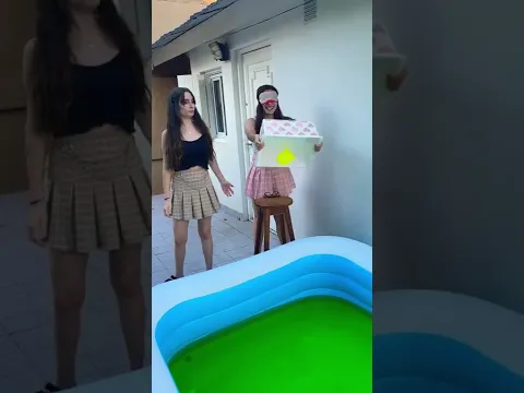 ¿Sí o no? Versión piscina de slime #shorts