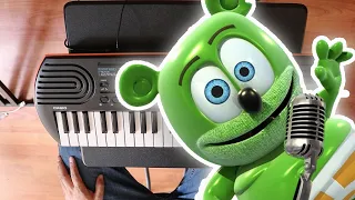 Tocando Osito Gominola con Mini Teclado Casio SA-76