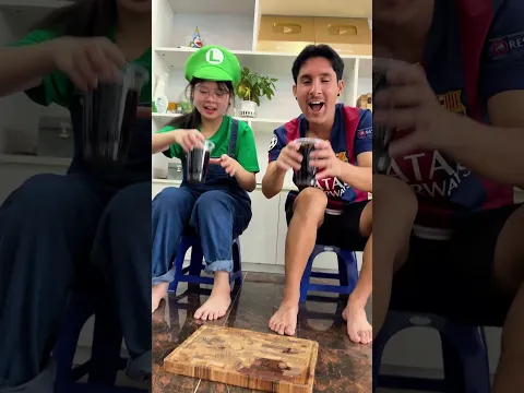 Mario chia cocacola cho mọi người #ronaldo