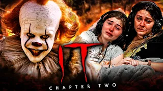 IT CHAPTER TWO (2019) MOVIE REACTION!! WE STILL HATE PENNYWISE! | Bill Skarsgård | Stephen King
