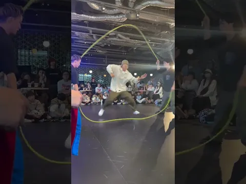 Baila y salta la cuerda!  INCREÍBLE DANCE 💯😀
