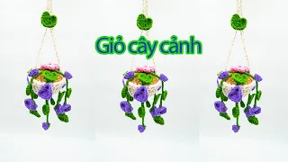 Trang trí ban công bằng giỏ cây cảnh làm từ len | Chuyen Van Handmade