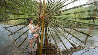 Build a system to take water from the stream to the house with Primitive technology - farm life
