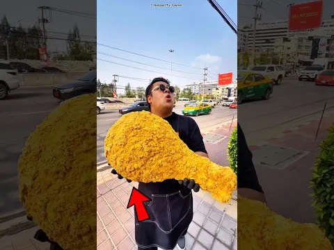 Dubai's largest chicken leg piece🤯