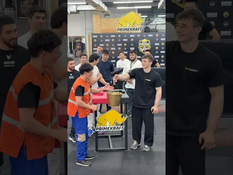 Akimbo vs Jamshid 😱 armwrestling