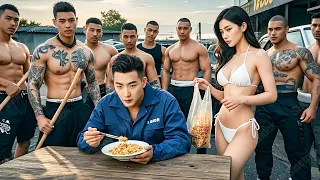Mekanik Sedang Makan, Didatangi Preman Pungli, Berubah Jadi Dewa Perang Menghabisi Mereka