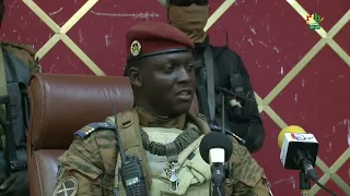 Rencontre du nouveau Président du MPSR, le capitaine Ibrahim TRAORE avec les SG des ministères