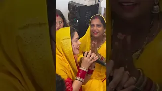 Ghar m padharo 😍🙏🏻 @nehaashishtiwari @ShubhaAbhayShorts 😍