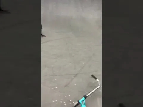 КАК СДЕЛАТЬ ТАК, ЧТОБЫ ХРУСТЕЛА РУЛЕВАЯ? 😏 #трюкинасамокате #scootering