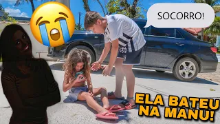 UMA GAROTA ESTRANHA BATEU na MANU e ela CHOROU MUITO