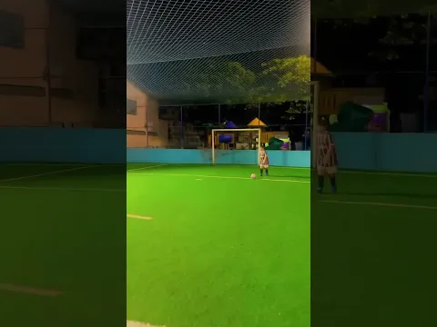 ELE CONSEGUIU POR A BOLA LÁ EM CIMA